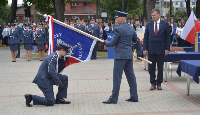 Areszt Śledczy w Suwałkach dostał własny sztandar, 15.09.2018, fot. Marcin Kapuściński