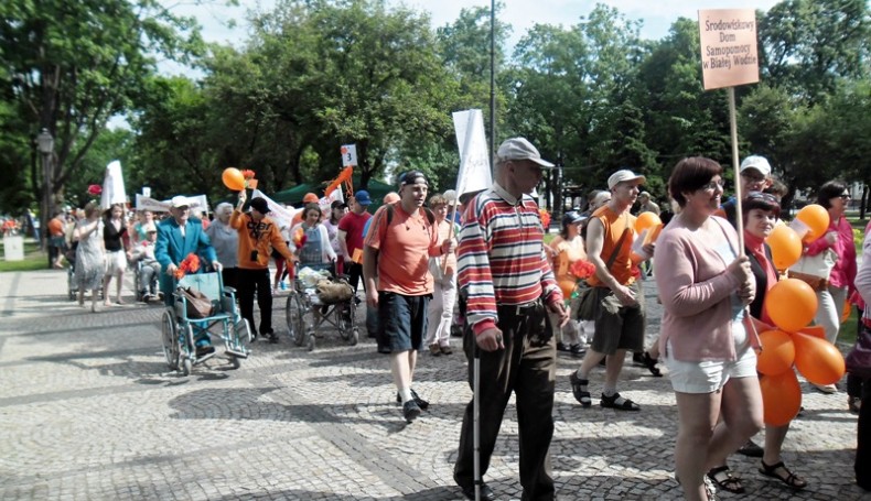 Marsz godności osób niepełnosprawnych w Suwałkach, foto: Anna Przybycień