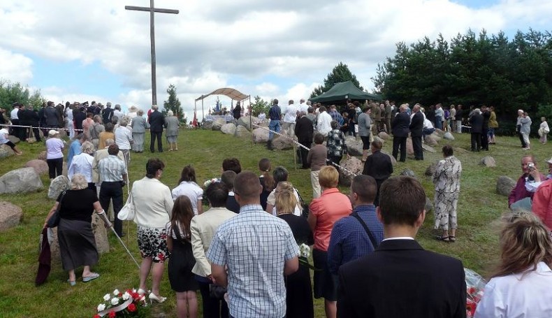 Uroczystości w Gibach ku pamięci ofiar Obławy Augustowskiej, 15.07.2012, fot. Renata Metelicka