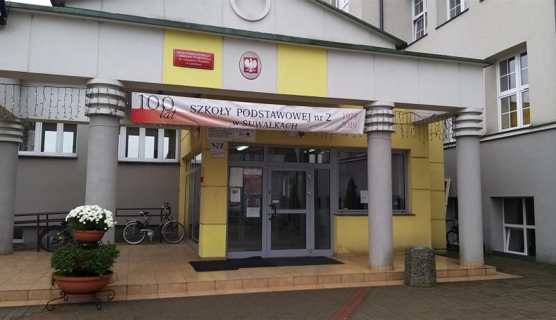 Najstarsza Szkoła Podstawowa w Suwałkach obchodzi swoje 100-lecie - fot. Iza Kosakowska