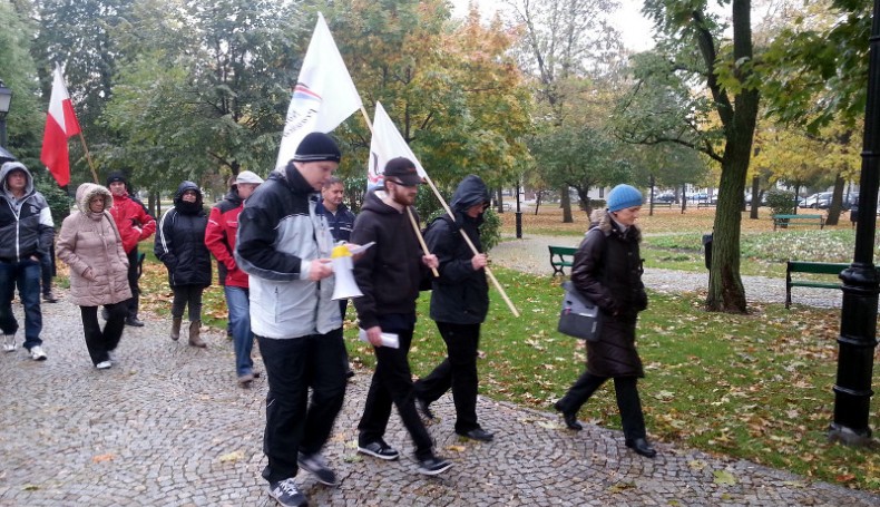Marsz w Suwałkach przeciwko przyjmowaniu uchodźców, 18.10.2015, fot. Iza Kosakowska