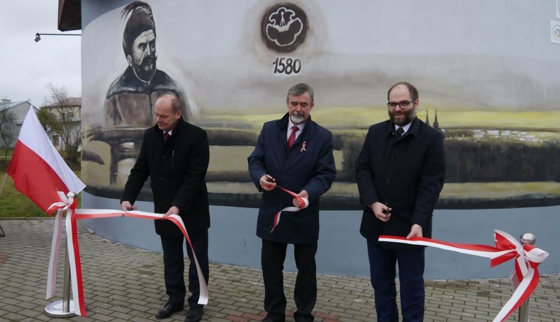 W Lipsku k. Augustowa powstał mural z zasłużonymi dla miasteczka osobami, fot. Marcin Kapuściński