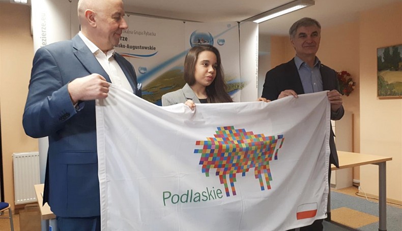 Zuzanna Andruczyk zamierza wnieść na Aconcaguę flagę z logo województwa podlaskiego, fot. Iza Kosakowska