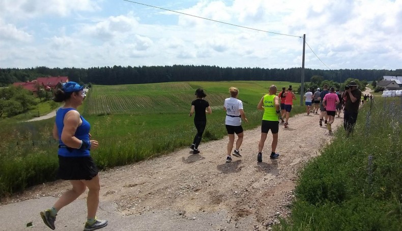 70 zawodników pobiegło ścieżkami Wigierskiego Parku Narodowego, fot. Iza Kosakowska