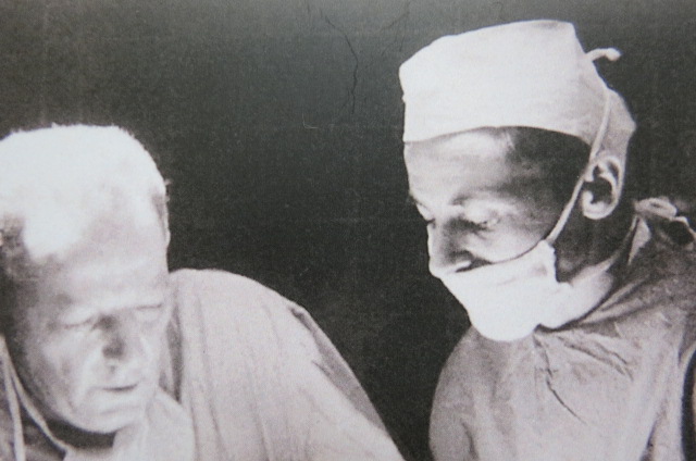 prof. Jan Pietruski - z prawej; foto z privat arch