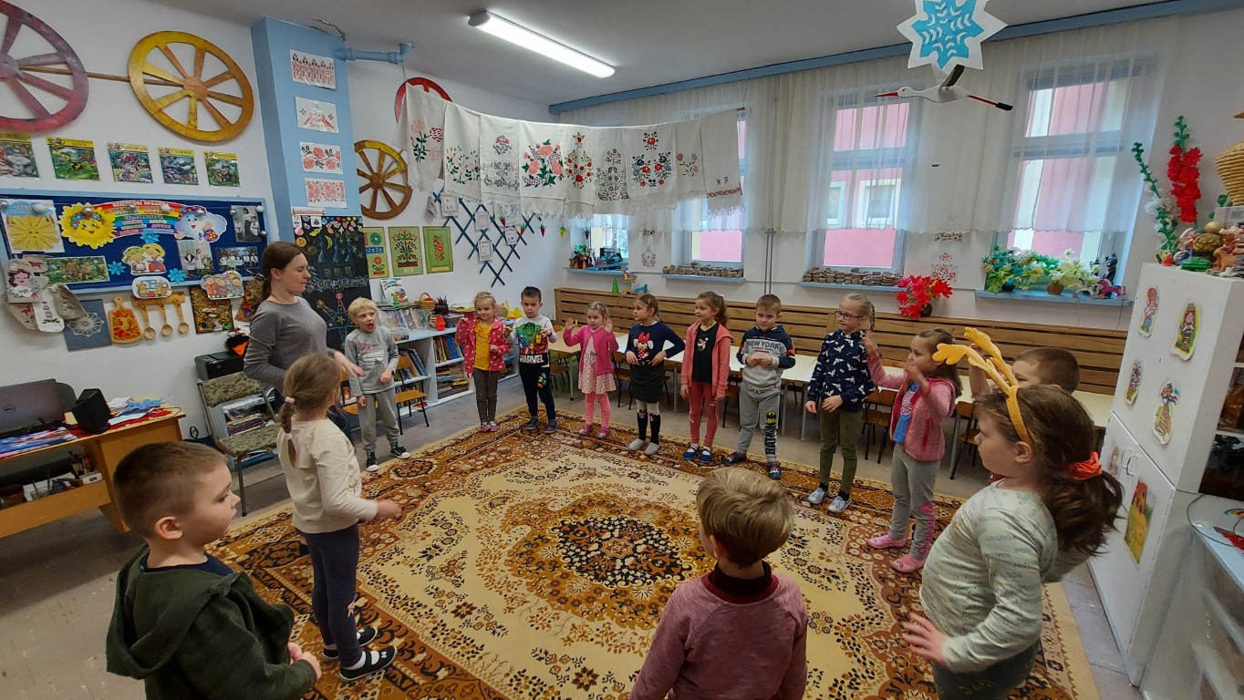 Przedświąteczne zajęcia z ukraińskiego w Przedszkolu Leśna Polana w Bielsku Podlaskim Foto: S. Sawczuk