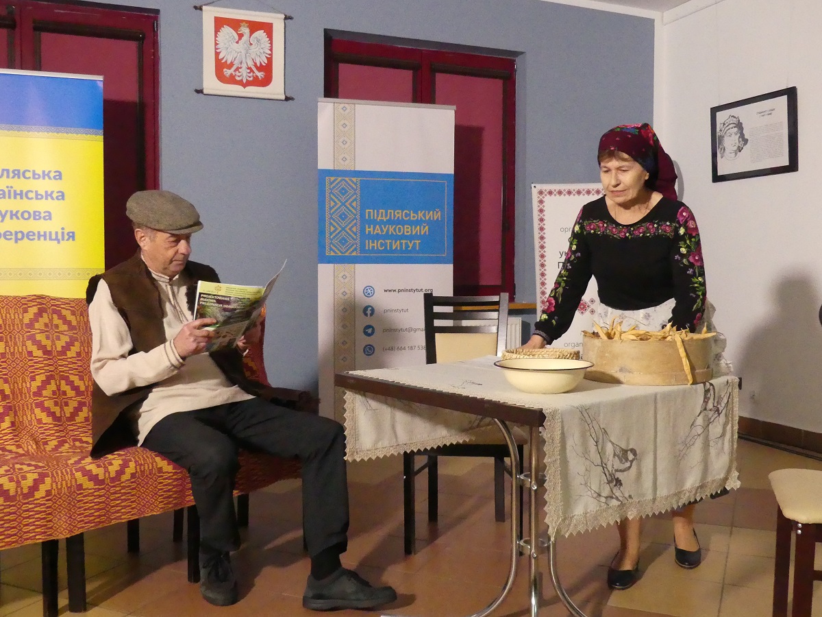scenka ze sztuki teatralnej Mikołaja Roszczenki w wykonaniu KGW w Dobrowodzie, fot. L. Łabowicz