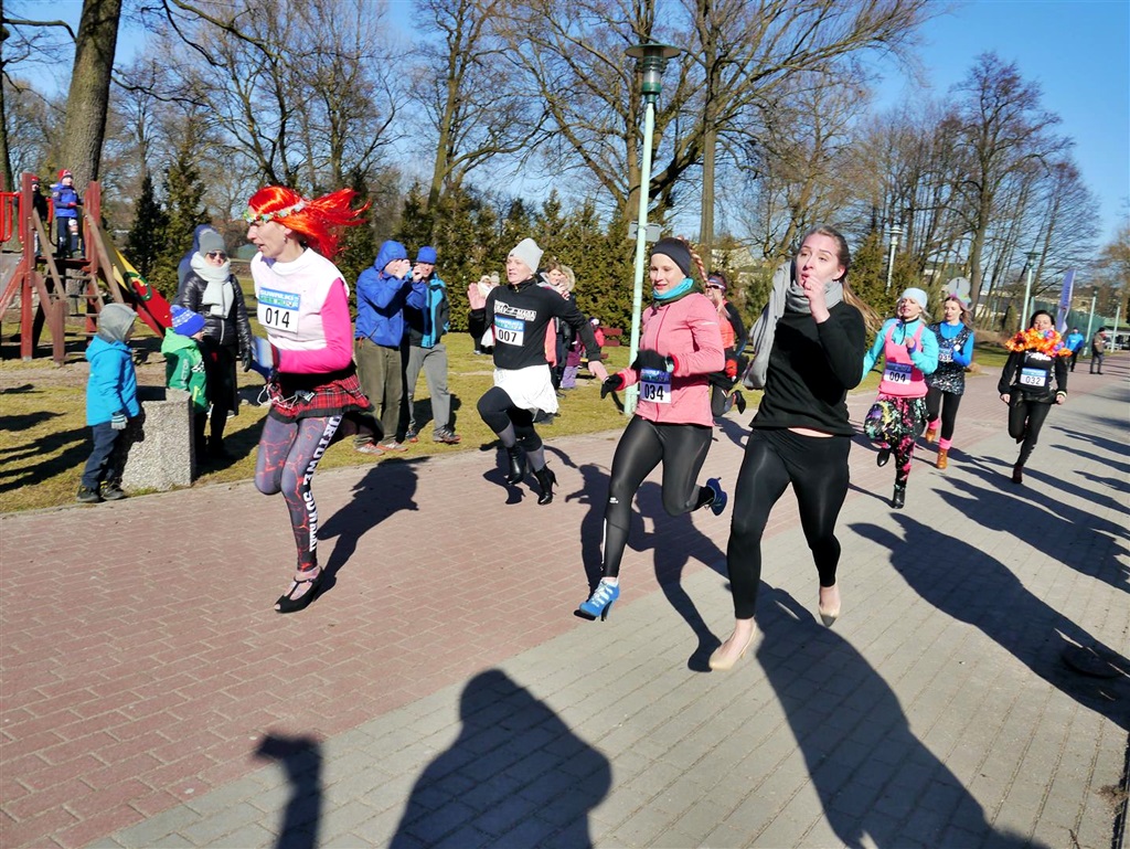 Miss Run - suwalczanki biegają na obcasach, fot. Iza Kosakowska