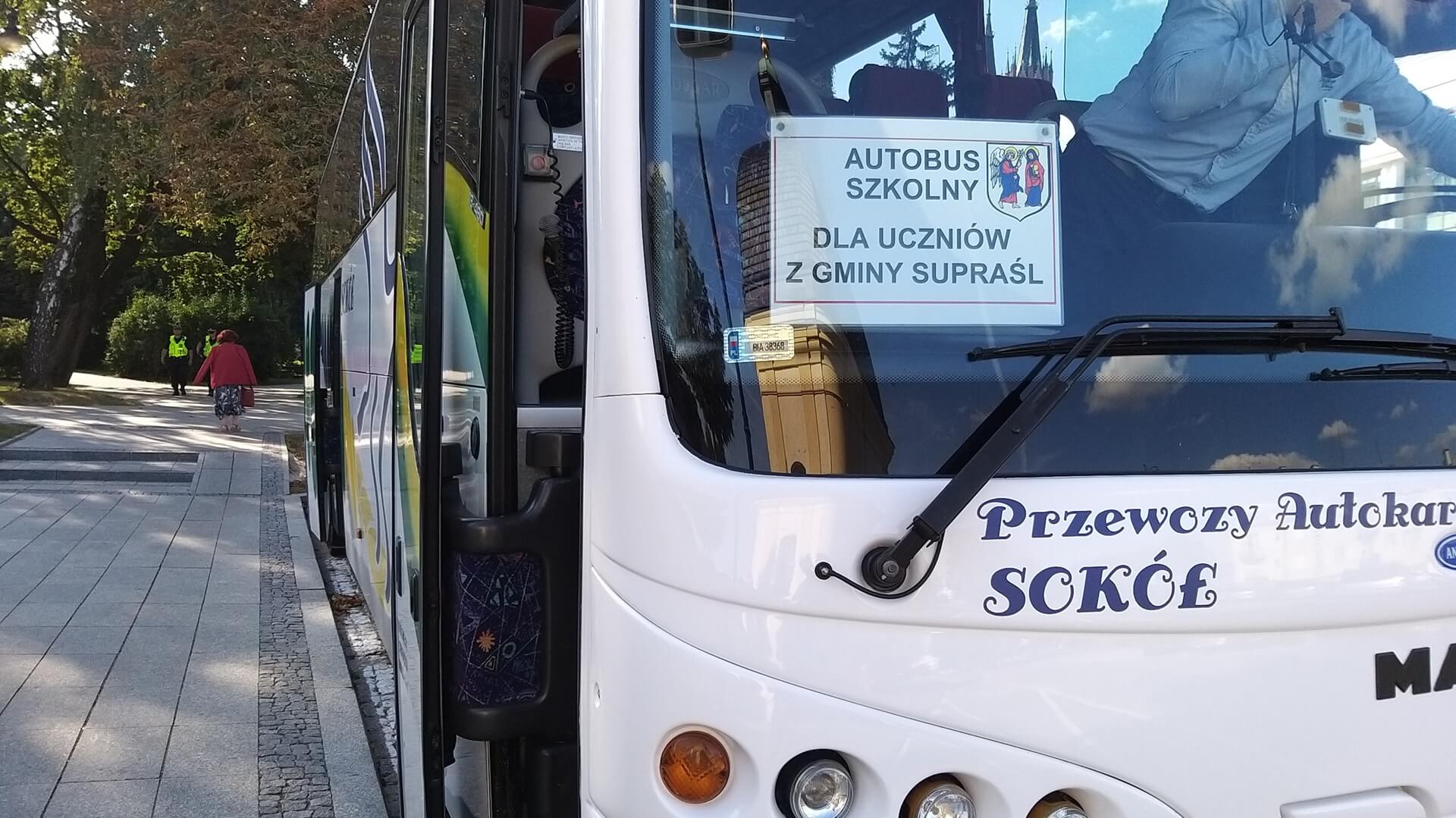 Niewielu uczniów skorzystało z nowego autobusu kursującego między Supraślem i Białymstokiem, fot. Ryszard Minko