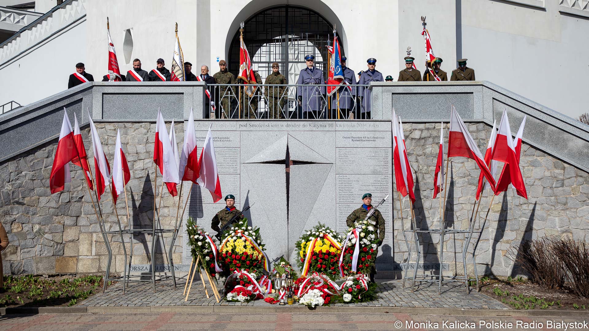 Uroczystości przy Pomniku Ofiar Katastrofy Smoleńskiej Białymstoku, fot. Monika Kalicka
