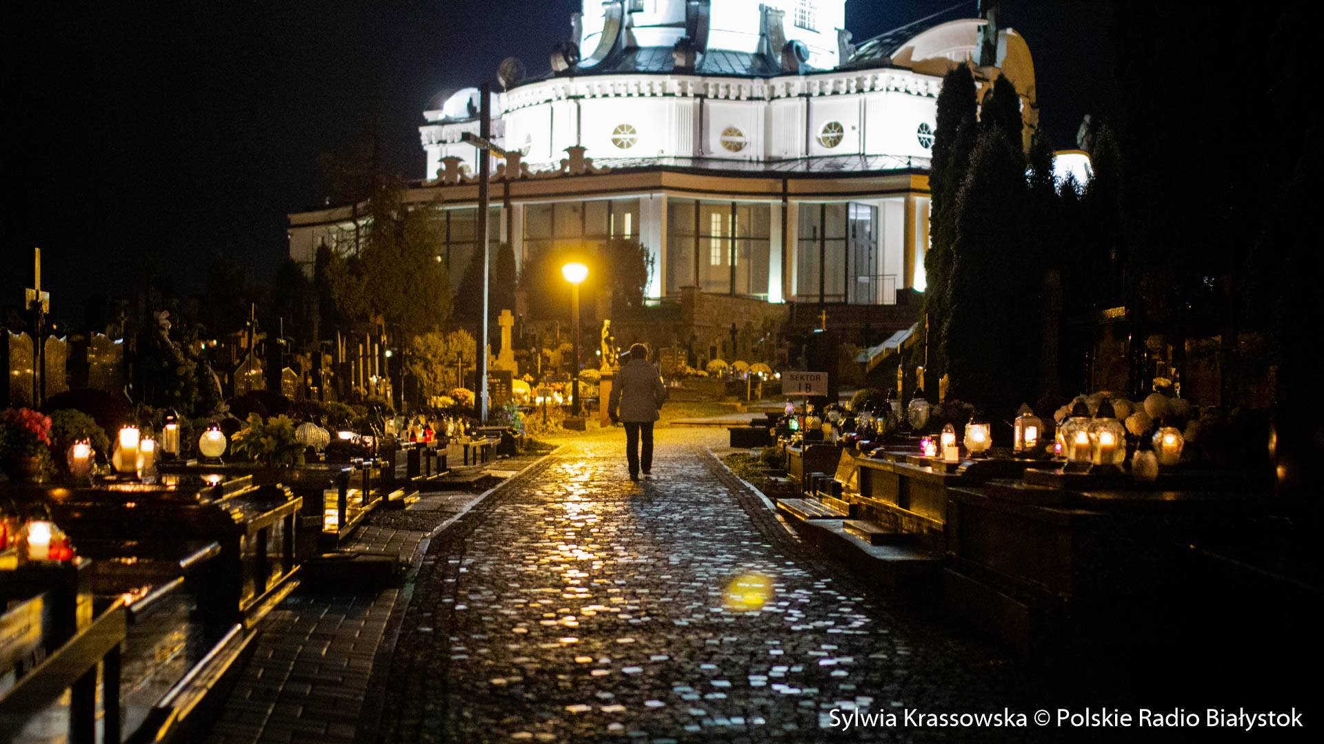 Cmentarze w Białymstoku ponownie otwarte, fot. Sylwia Krassowska