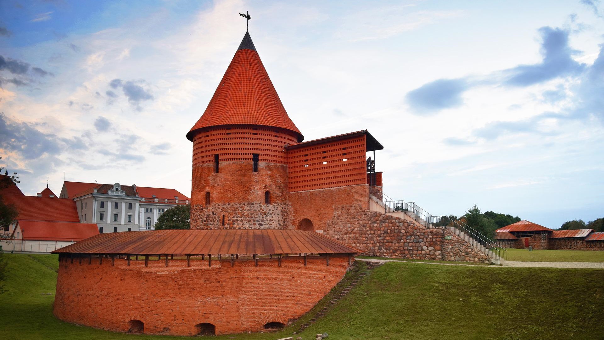 Zamek w Kownie, źródło:pixabay.com/Mimzy