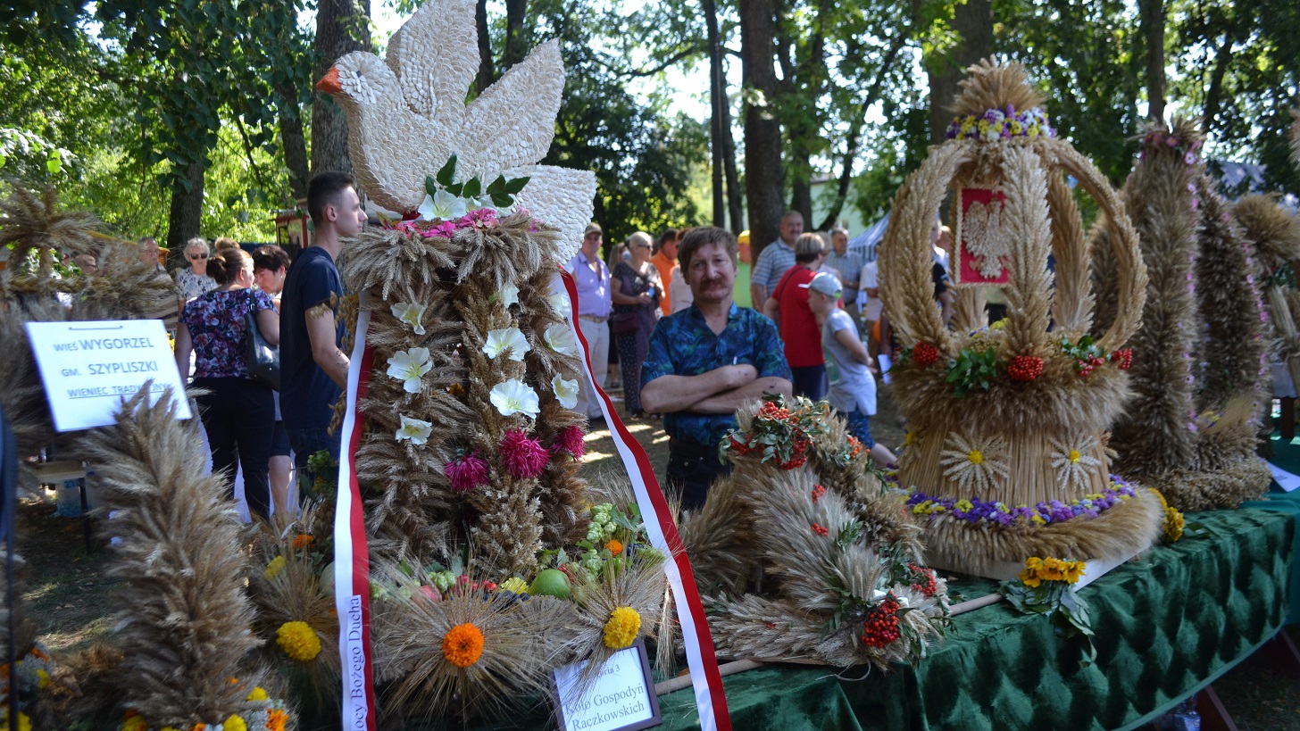 Opowieści różnej treści - Wieniec dożynkowy
