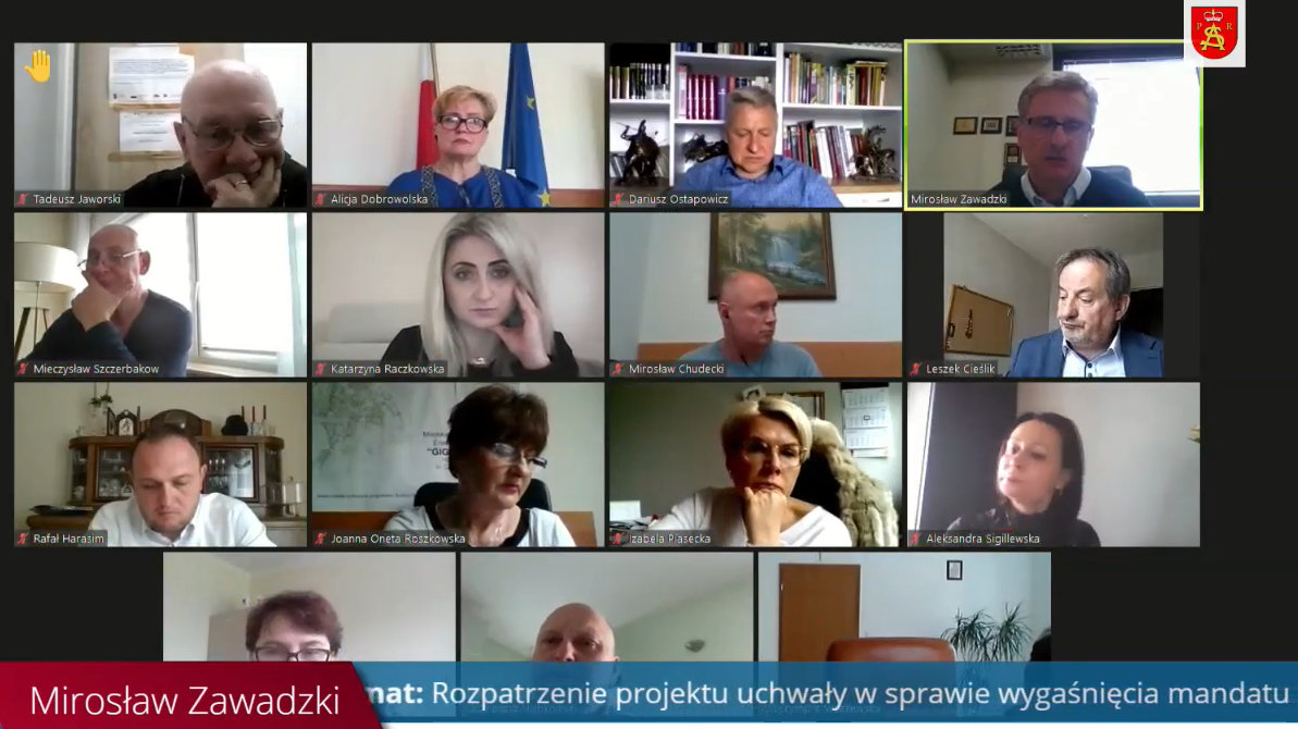 Wojewoda podlaski bada, czy augustowska rada miejska słusznie pozbawiła mandatów dwoje radnych