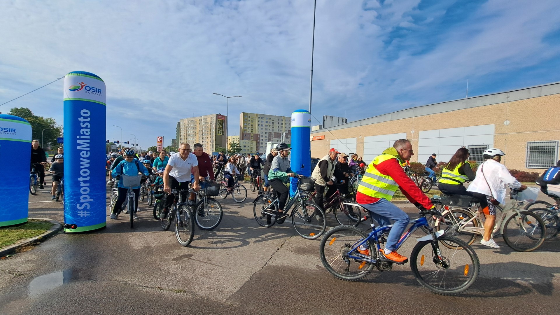 Ponad pół tysiąca rowerzystów przejechało przez Suwałki w ramach Europejskiego Dnia Bez Samochodu