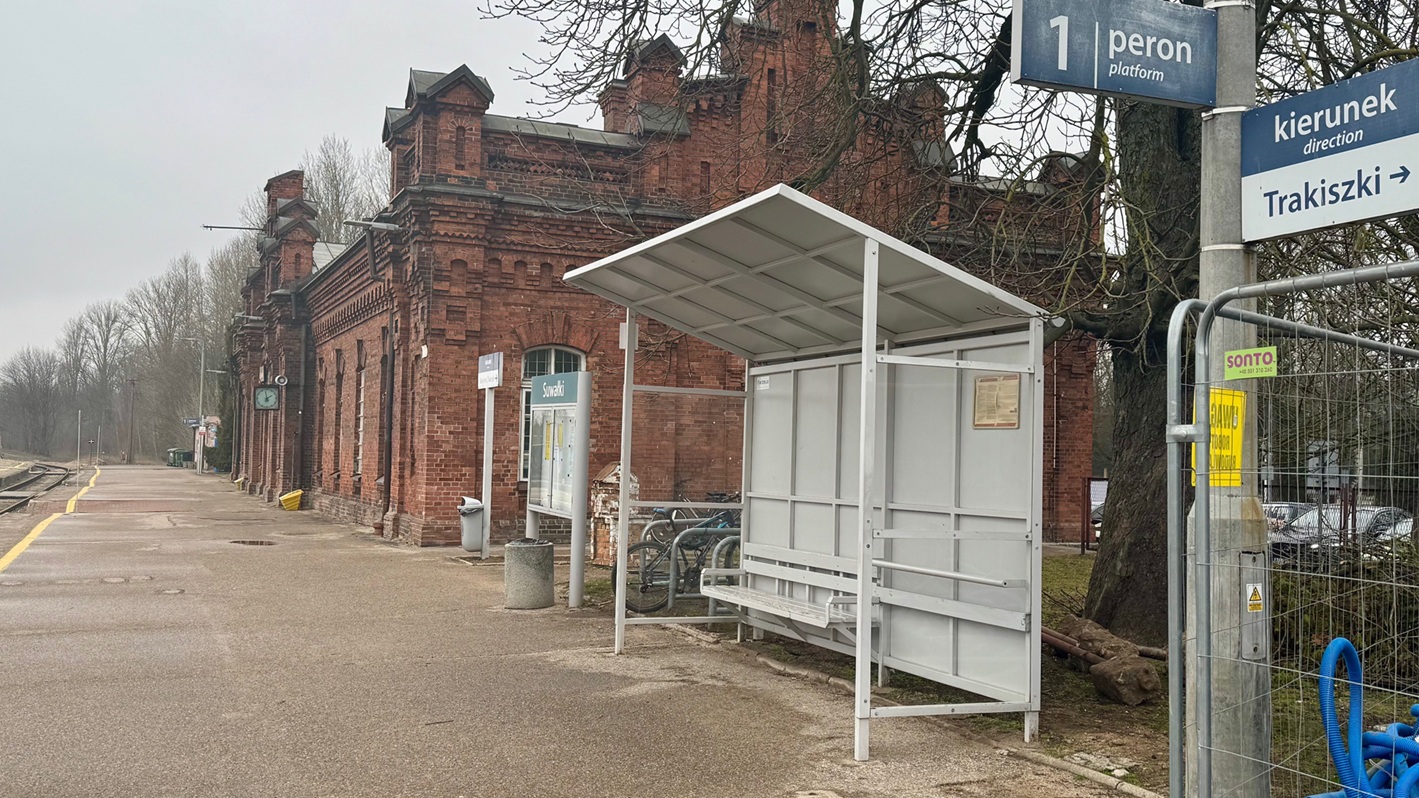 Rozpoczął się długo wyczekiwany remont dworca PKP w Suwałkach