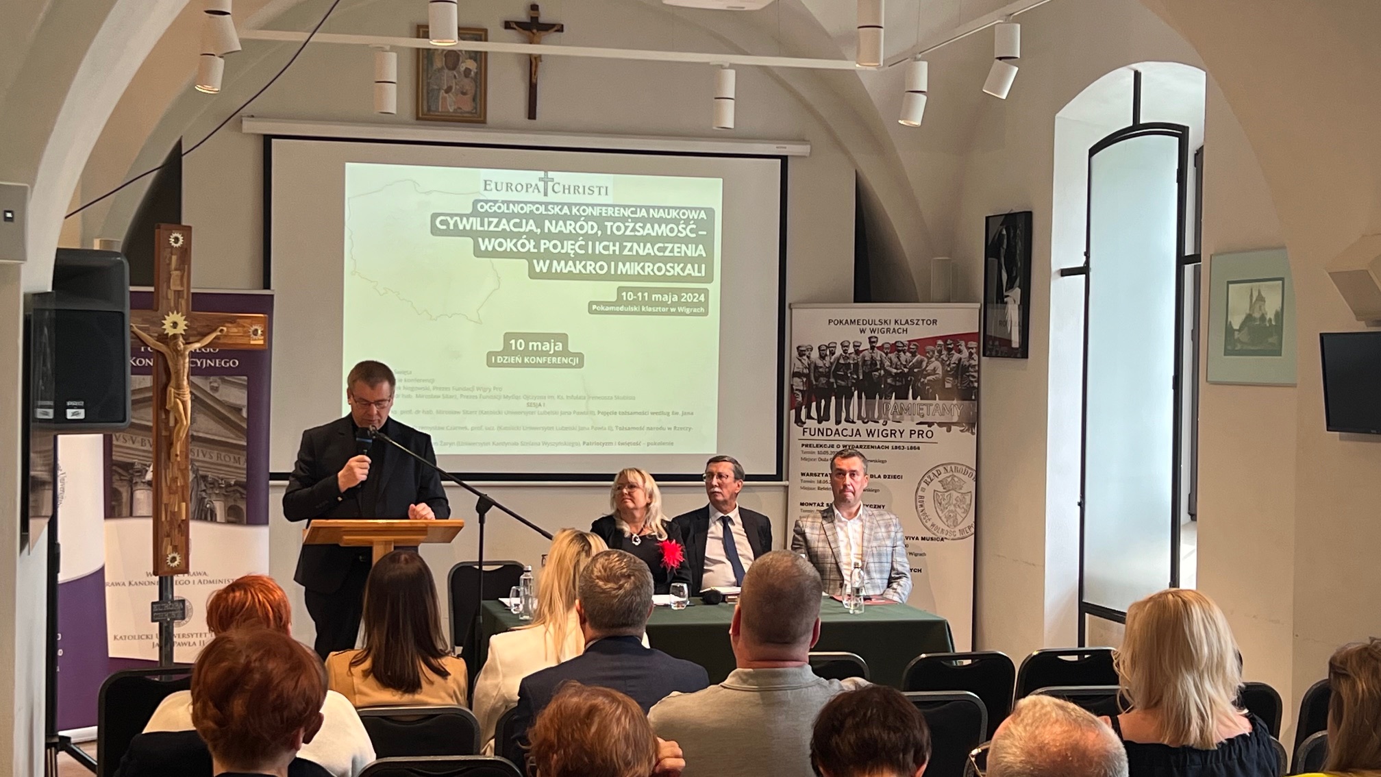 Eksperci, historycy i edukatorzy dyskutowali w Wigrach o wartościach chrześcijańskich w Europie i naszej tożsamości narodowej