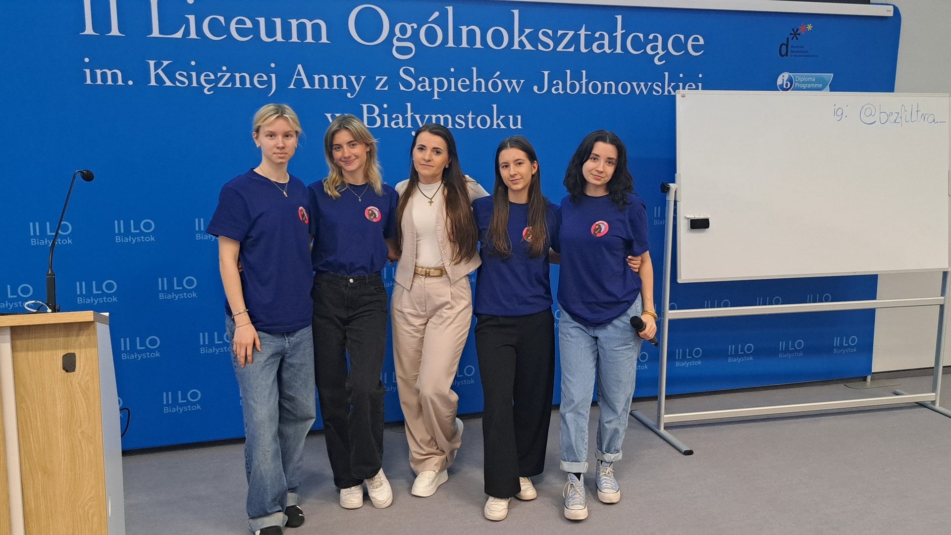 Samoakceptacja w świecie nastolatków