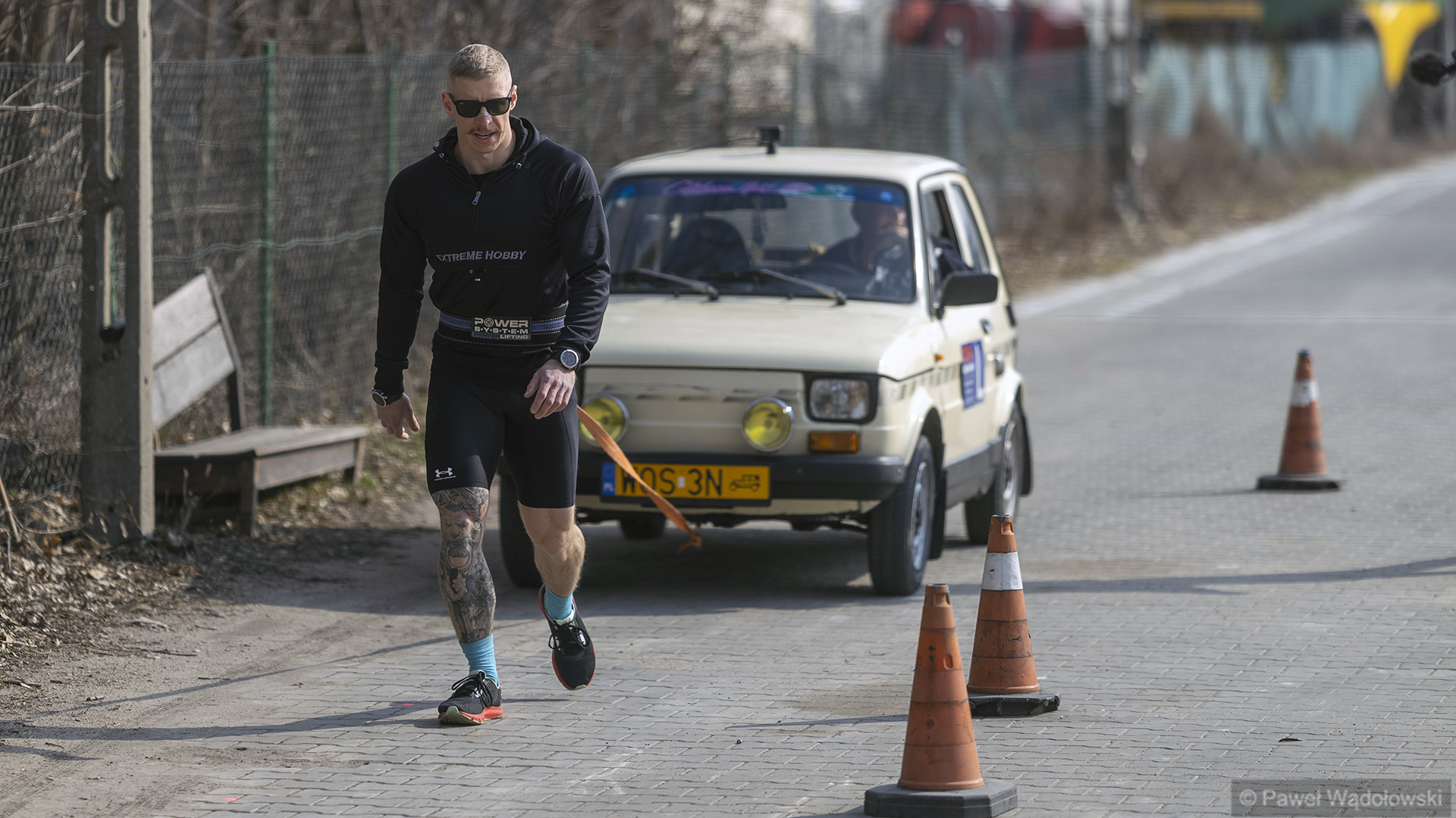 Damian Olender chciał pobić rekord Polski i pomóc małemu Tadziowi. Będzie kolejna próba