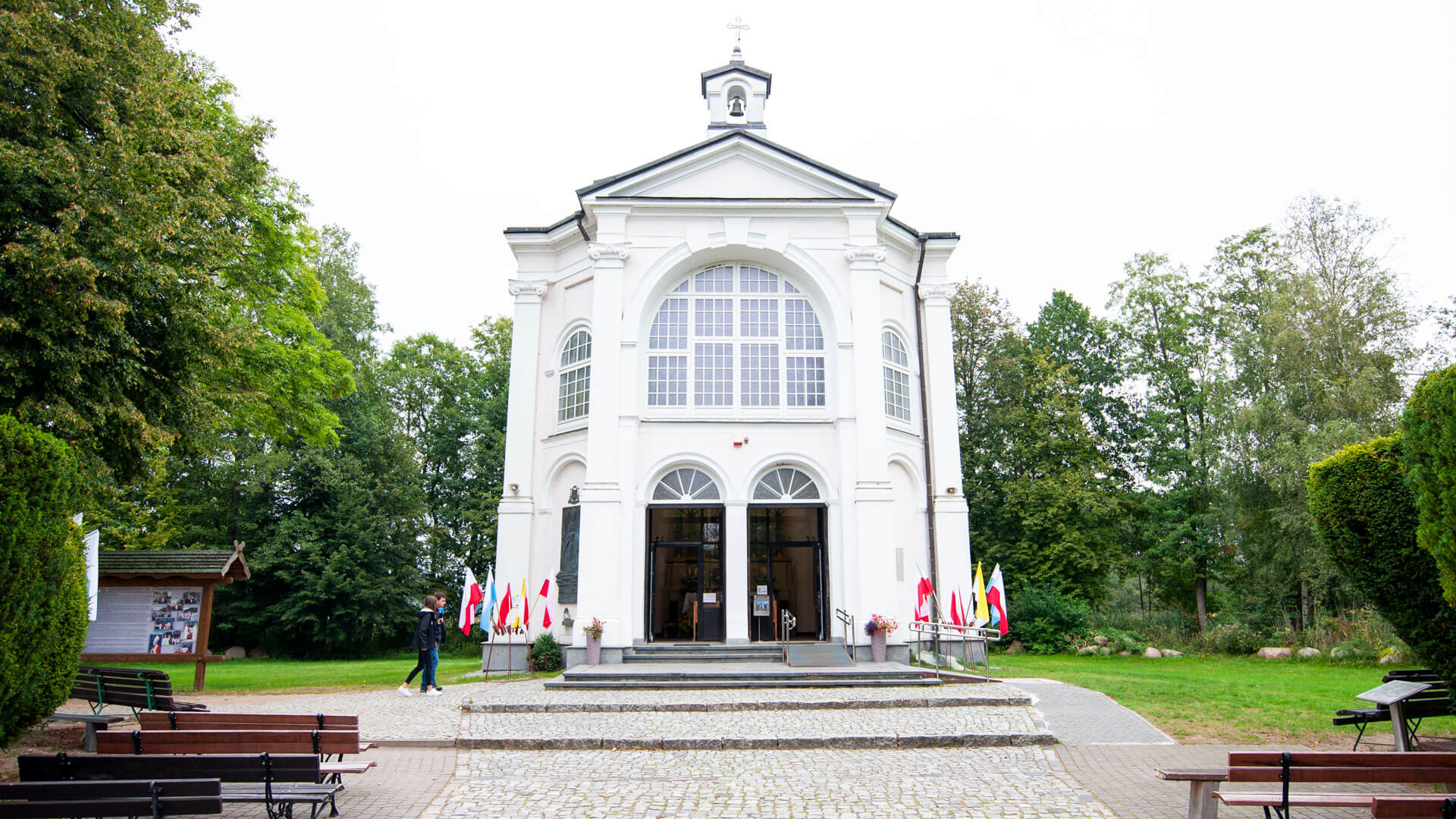 Śluza Paniewo i sanktuarium w Studzienicznej