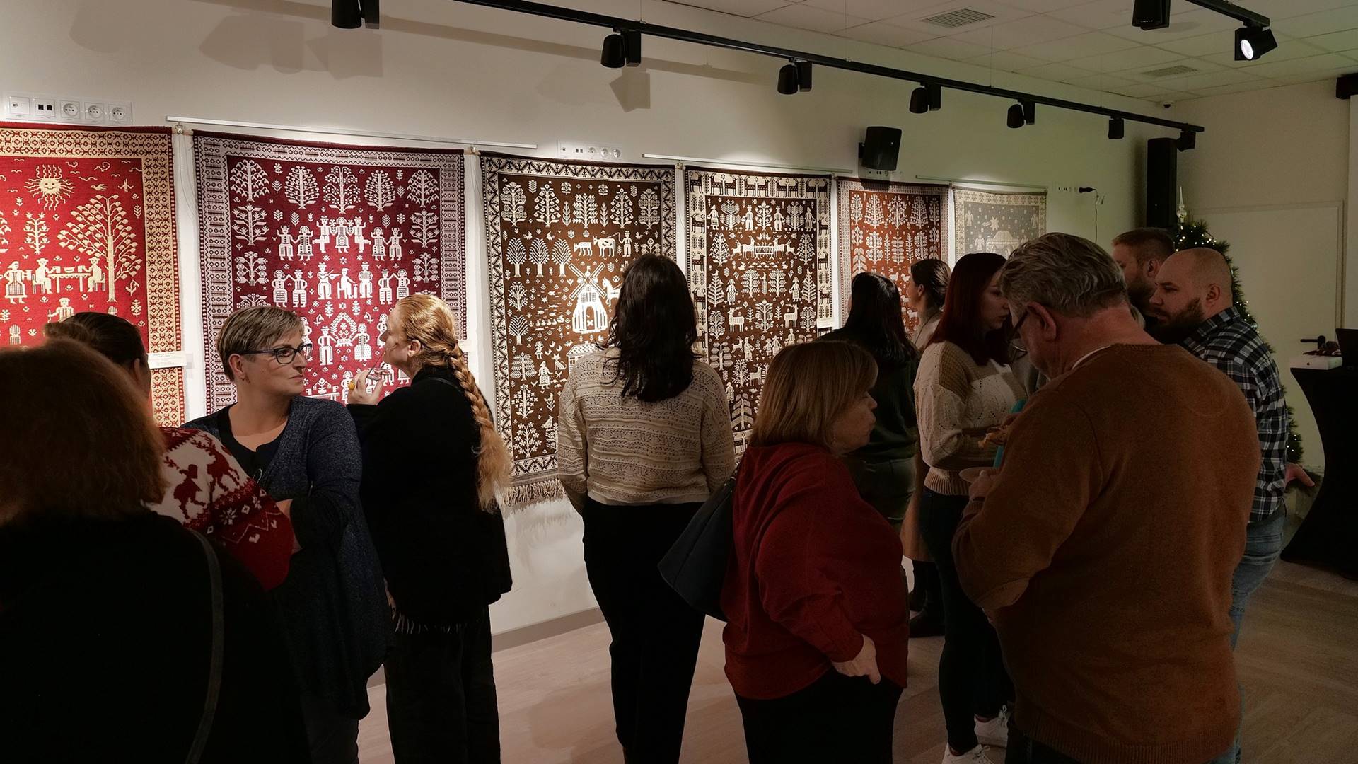 W Podlaskim Instytucie Kultury można oglądać tradycyjne i nowoczesne tkaniny