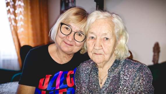 "Jak dom" - reportaż Joanny Sikory. Pierwszy rodzinny dom dziecka powstał w Białymstoku już 50 lat temu.