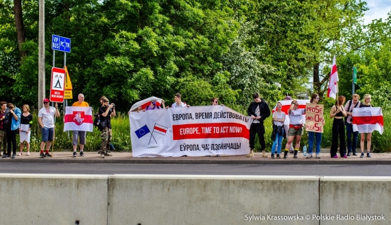 Blokada przejścia na granicy w Bobrownikach - Białorusini domagają się sankcji wobec reżimu Łukaszenki, fot. Sylwia Krassowska