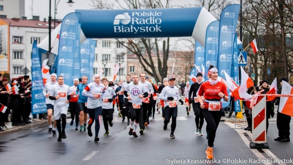 "Biegnę dla Niepodległej" w Białymstoku, 11.11.2023, fot. Sylwia Krassowska