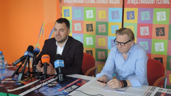 Konferencja prasowa na temat temat 38. Międzynarodowego Festiwalu Teatralnego WALIZKA w Łomży, 23.05.2025, fot. Adam Dąbrowski