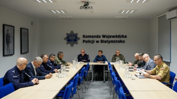 Sztab Kryzysowy w KWP w związku z naruszeniem powietrznej na terytorium RP, 10.09.2025, źródło: Podlaski Urząd Wojewódzki