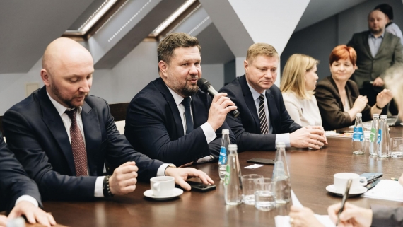 Wsparcie terenów z tzw. trudnym sąsiedztwem odbędzie się w ramach unijnej inicjatywy Catching-up Regions Initiative (CuRI), 13.11.2025, fot. Województwo Podlaskie/Facebook