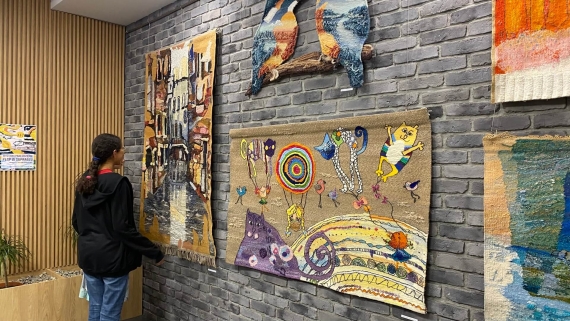 Wernisaż prac uczniów i absolwentów Liceum Plastycznego w Supraślu