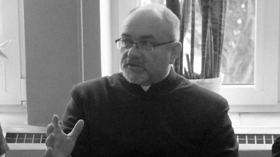 ks. Sylwester Szyluk, źródło: Parafia pw. św. Stanisława BM w Dąbrowie Białostockiej/Facebook