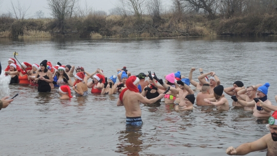 Morsowanie połączone ze zbiórką karmy dla zwierząt, 7.12.2025, fot. Adam Dąbrowski