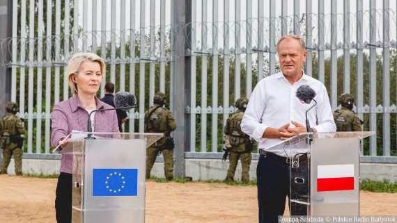 Ursula von der Leyen i Donald Tusk na granicy polsko-białoruskiej, 31.08.2025, fot. Joanna Szubzda