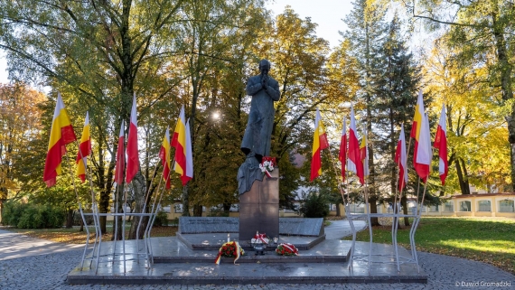 Pomnik bł. ks. Popiełuszki w Białymstoku, 20.10.2025, fot. Dawid Gromadzki/UM w Białymstoku