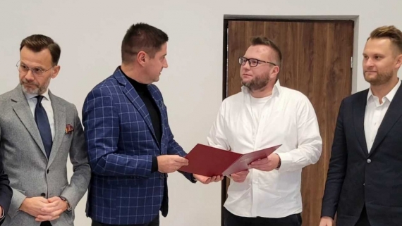 Orliki w Szypliszkach i Rajgrodzie mają być gotowe za dwa lata, 26.11.2025, fot. Biuro Poselskie Jacka Niedźwiedzkiego