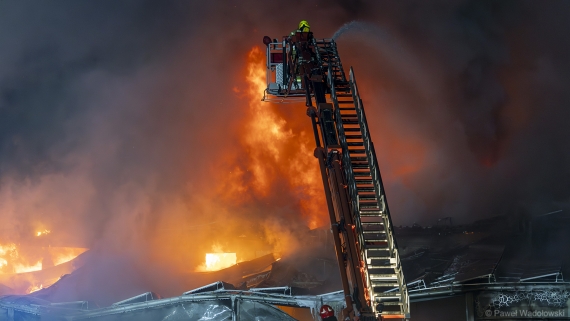 Pożar hotelu i restauracji przy Alei Legionów w Łomży, 1.03.2025, fot. Paweł Wądołowski