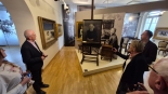 Obraz Czesława Wierusza-Kowalskiego trafił do zbiorów Muzeum Okręgowego w Suwałkach, 15.10.2025, fot. Iza Kosakowska