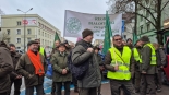 W proteście branży drzewnej uczestniczyło około tysiąca osób, 5.12.2025, fot. Ryszard Minko