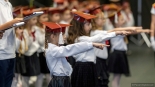 Pasowanie pierwszoklasistów przez wiceminister edukacji Katarzynę Lubnauer, 13.10.2025, fot. Paweł Wądołowski