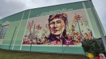 Odsłonięcie muralu Marii Konopnickiej SP nr 4 w Augustowie, 17.10.2025, fot. Iza Kosakowska