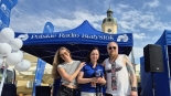 Kasia Antosiewicz i Paweł "Szucher" Szuszkiewicz z Szeptuchy wraz z Eweliną Buczyńską z ekipy Radia Białystok, 30.08.2025, fot. Kamil Kalicki
