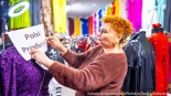 Pani Beata - właścicielka sklepu odzieżowego na giełdzie przy Andersa, fot. Sylwia Krassowska